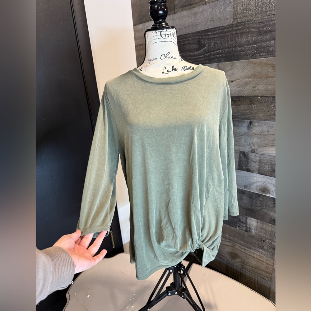 Green Envelope | Knot Detail Top